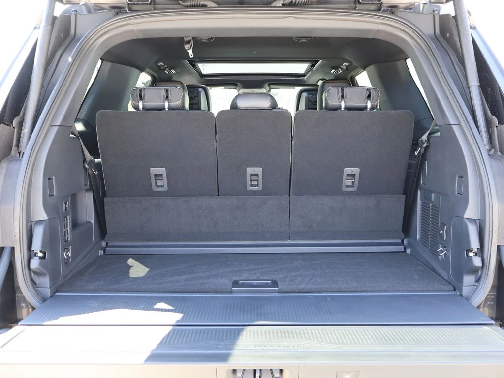 New 2026 Dark Matter Gray Metallic Ford Tremor® image 16