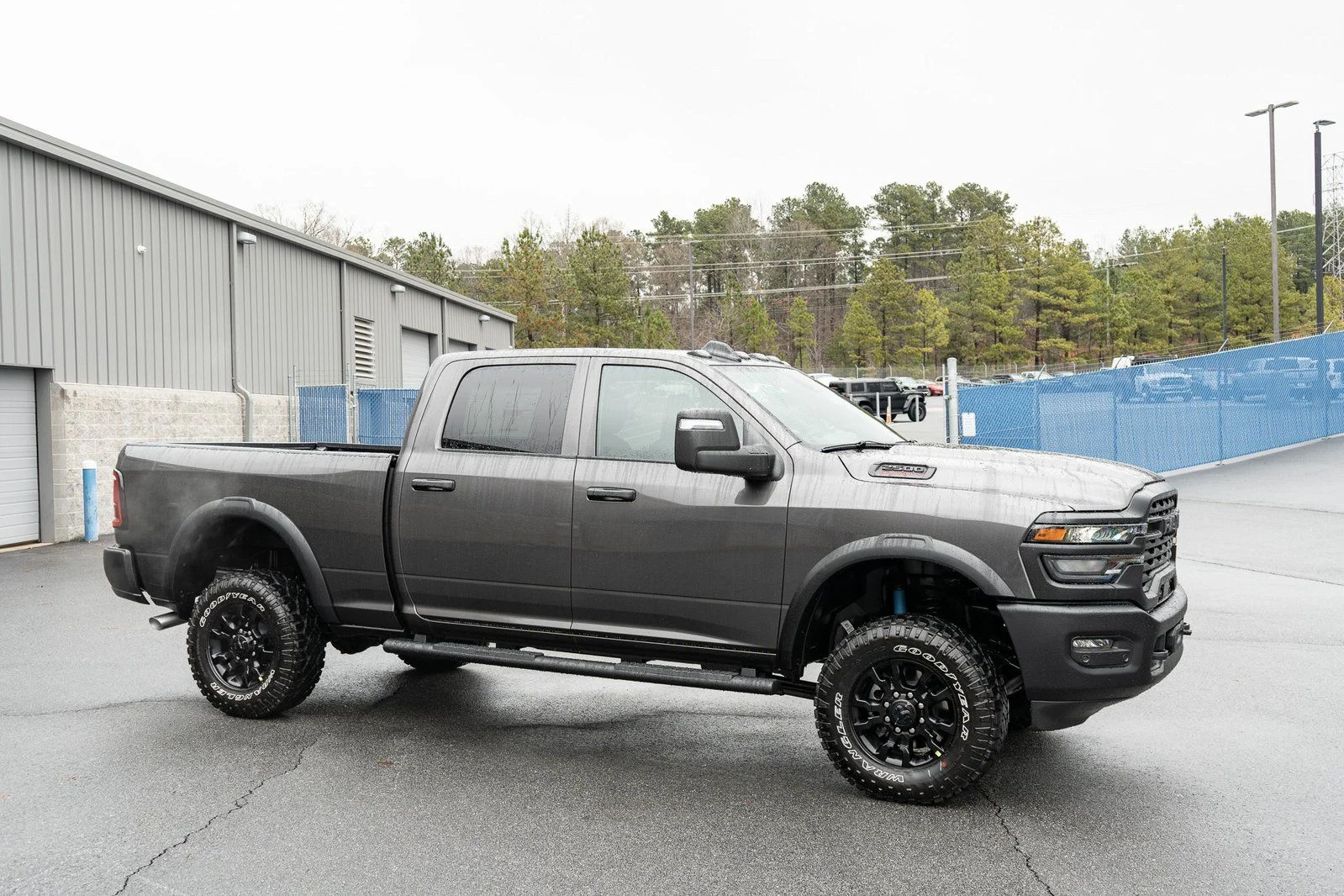 New 2026 Granite Crystal Metallic Clear-Coat Exterior Paint RAM Tradesman image 12