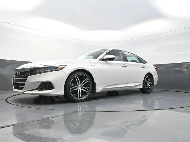 Used 2021 White Honda Touring image 33