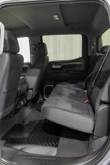 2026 Chevrolet Silverado 1500 LT - Photo 9