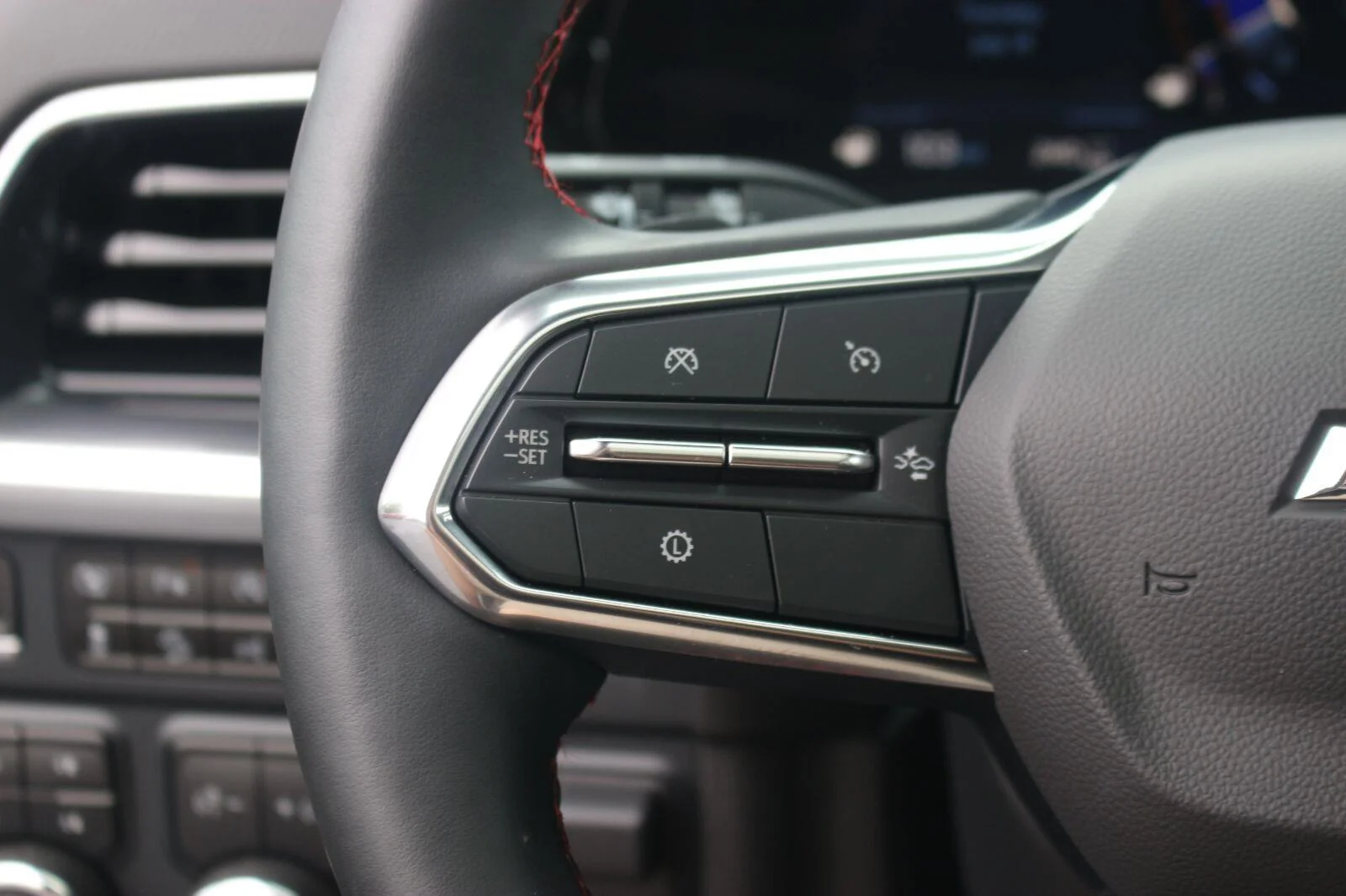 Used 2025 Dark Ash Metallic Chevrolet RST image 22
