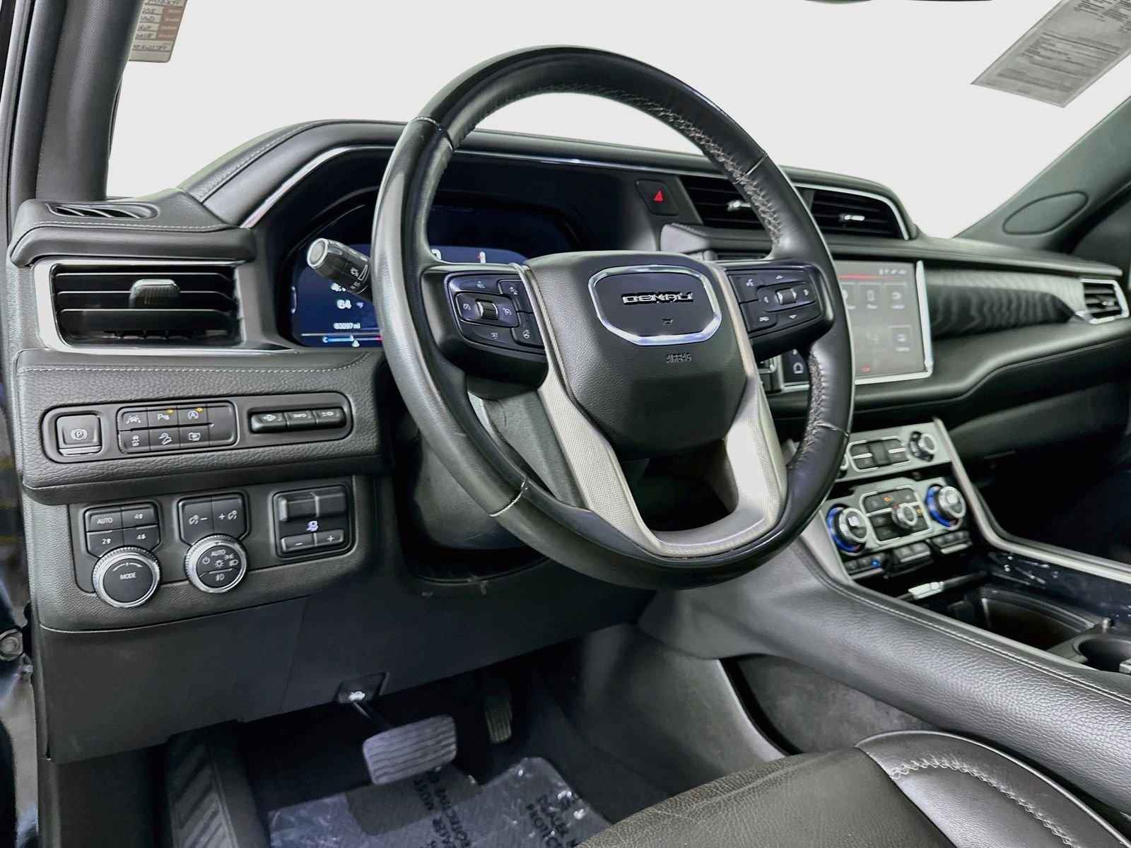 Used 2023 Onyx Black GMC Denali image 10