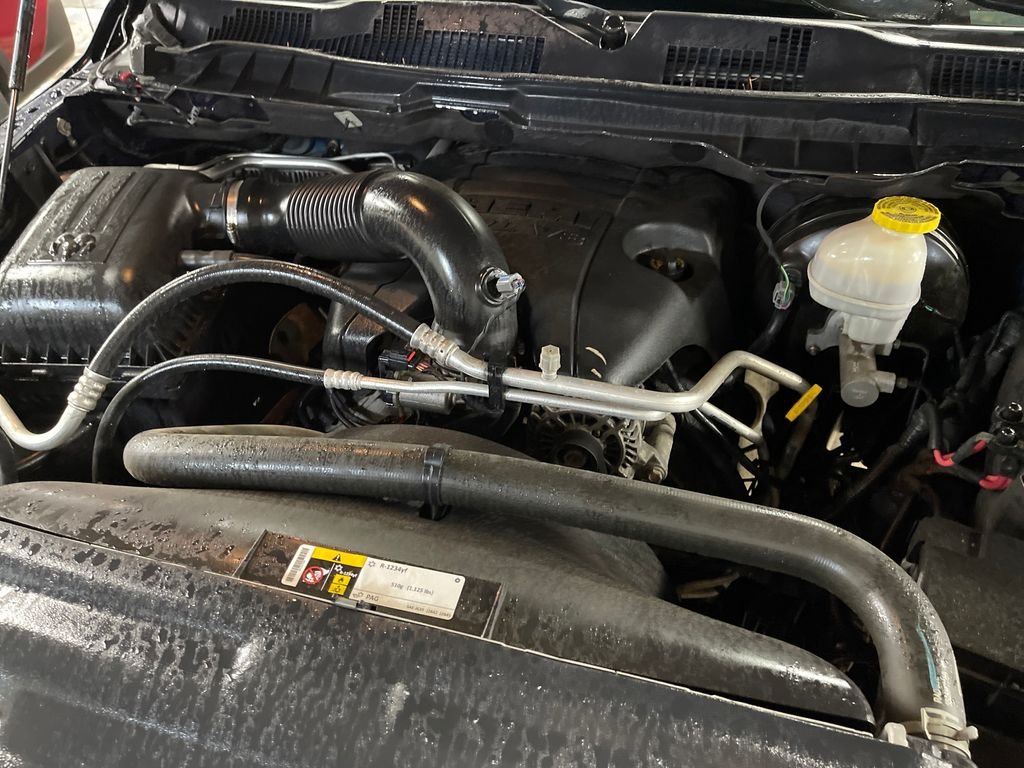 Used 2017 Blue Ram SLT image 10