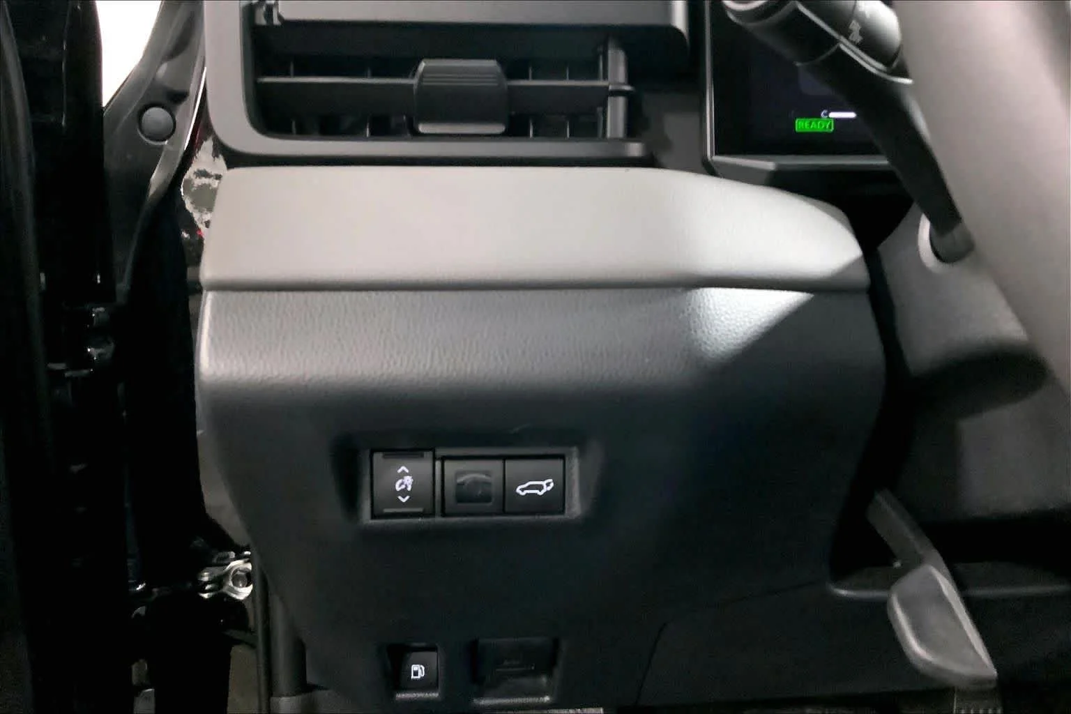 Used 2026 Midnight Black Metallic Toyota XLE Premium image 35