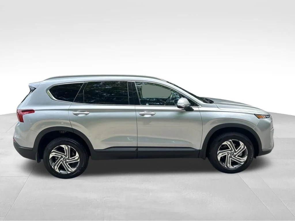 Used 2023 Silver Hyundai SEL image 7