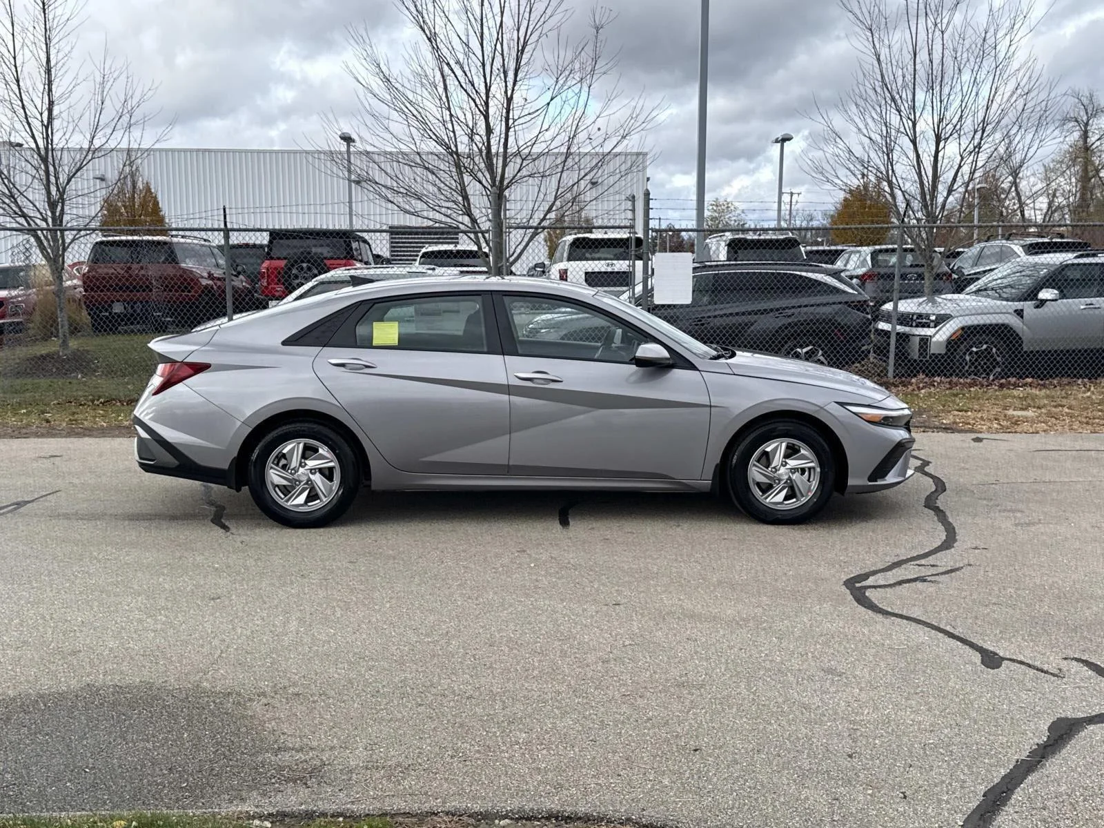 Used 2026 Fluid Metal Hyundai SE image 4