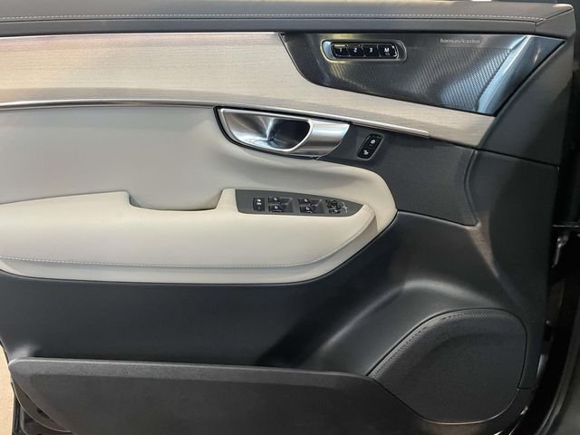 2026 Volvo XC90 Plus - Photo 34