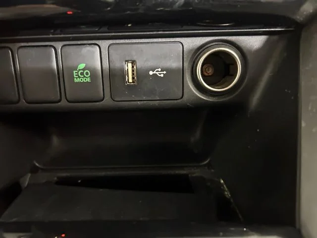 Used 2019 Blue Mitsubishi ES image 30