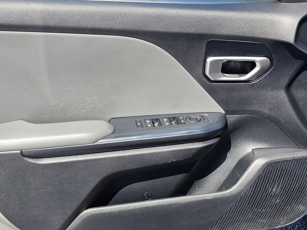 Used 2025 Steel Gray Kia LXS image 13