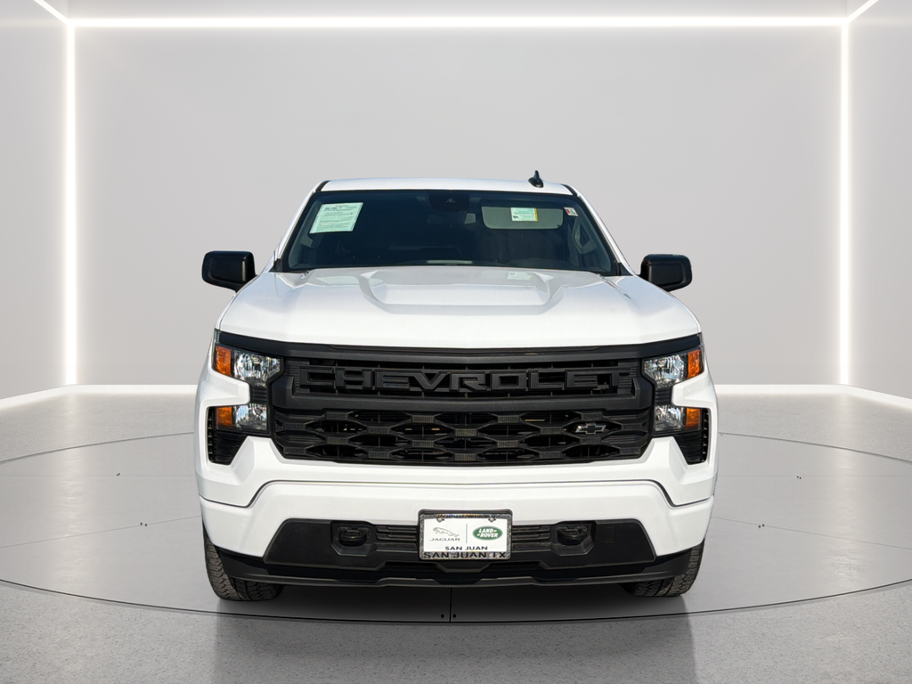 Used 2024 Summit White Chevrolet Custom image 11
