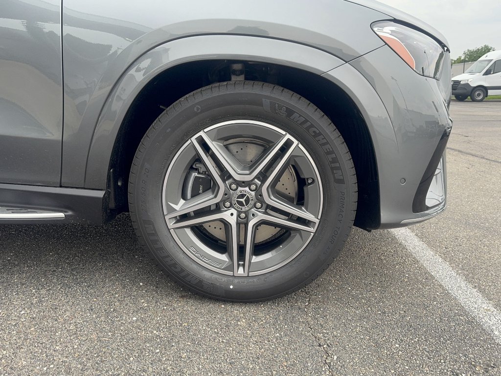 New 2026 Selenite Grey Metallic Mercedes-Benz GLE 450 4MATIC® image 10