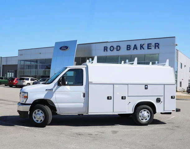 2026 Ford Econoline Cutaway E-350 SRW