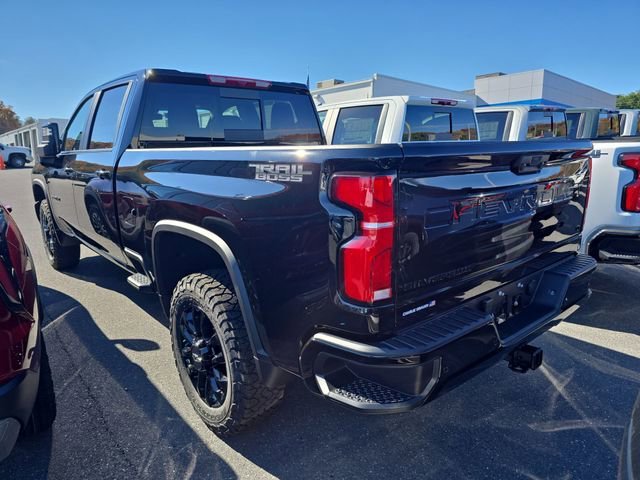 2026 Chevrolet Silverado 2500HD LT photo 2