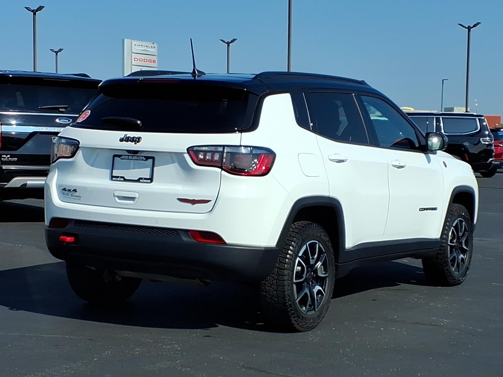 2025 Jeep Compass Trailhawk - Photo 12