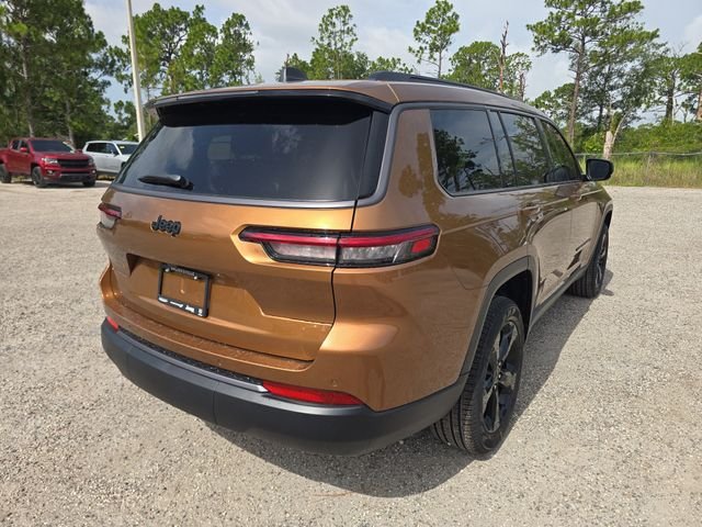 New 2026 Copper Shino Metallic Clear-Coat Exterior Paint Jeep Limited image 4