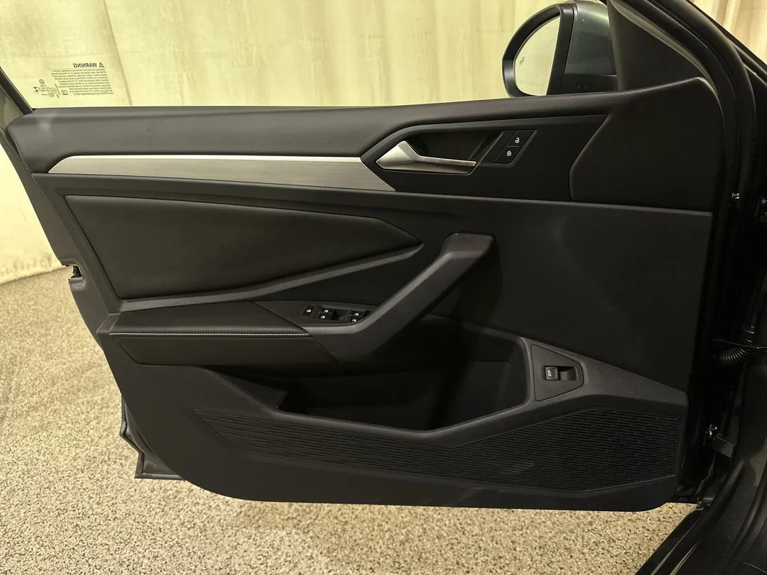 2026 Volkswagen Jetta Sport - Photo 17