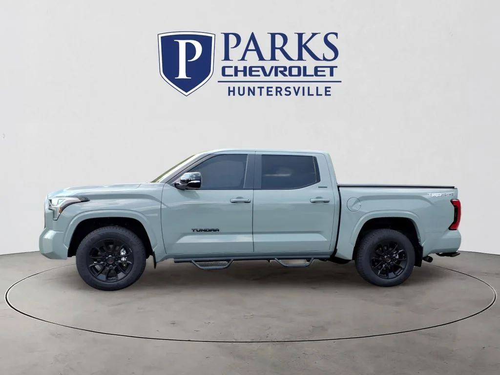 Used 2024  Toyota Limited image 29