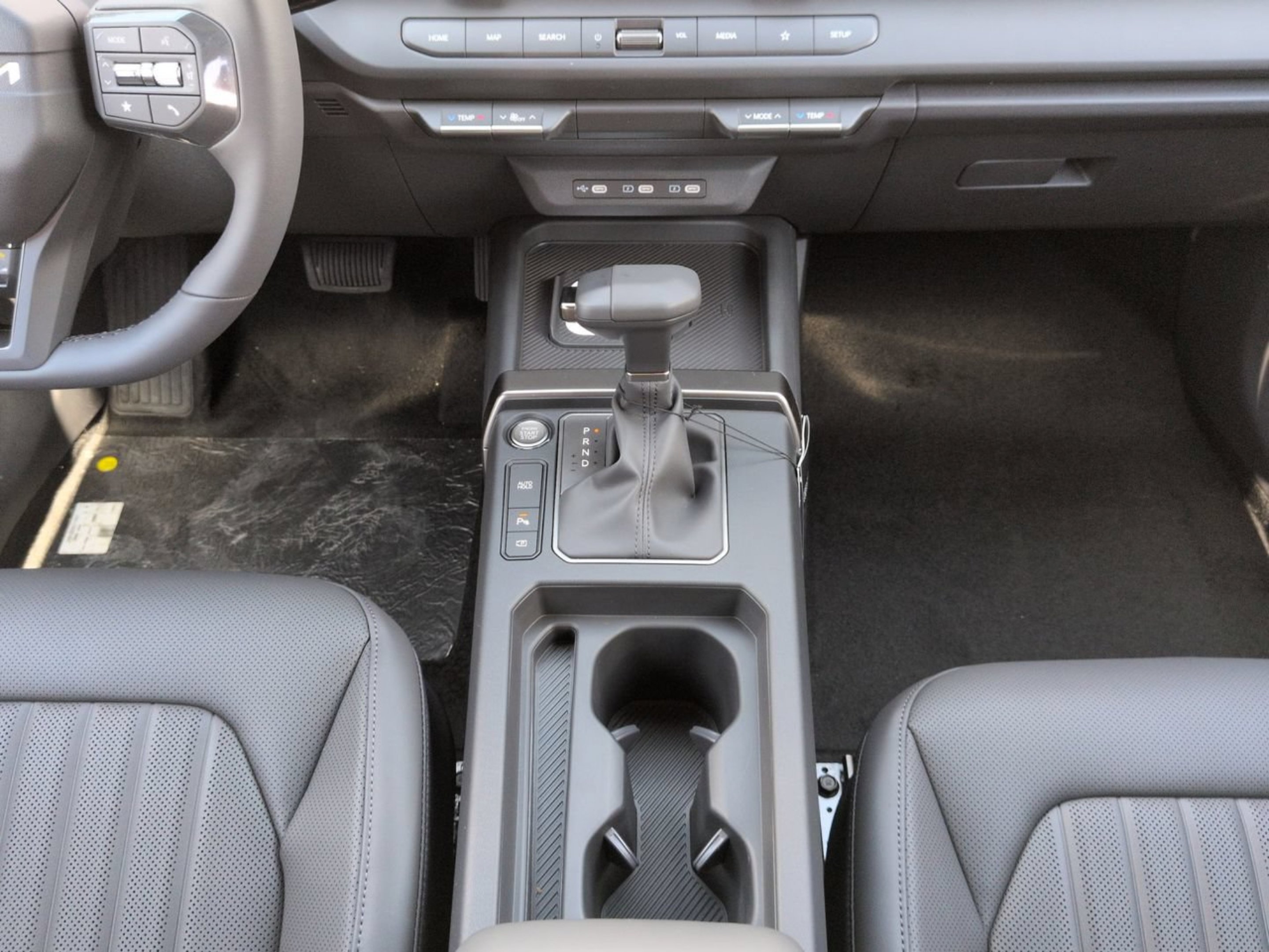 New 2027 Iceberg Green Kia X-Line S image 17