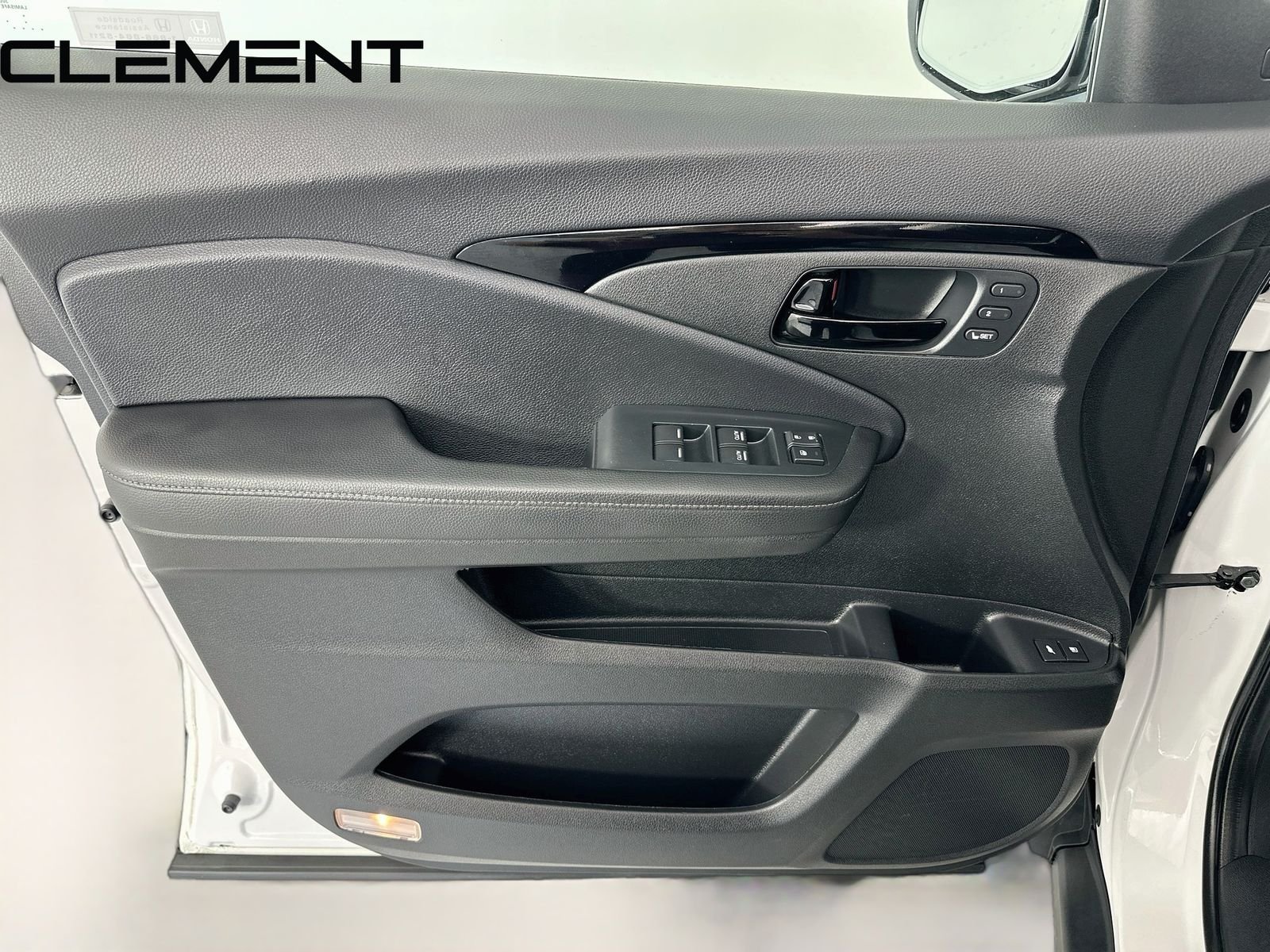 2023 Honda Passport Elite - Photo 28
