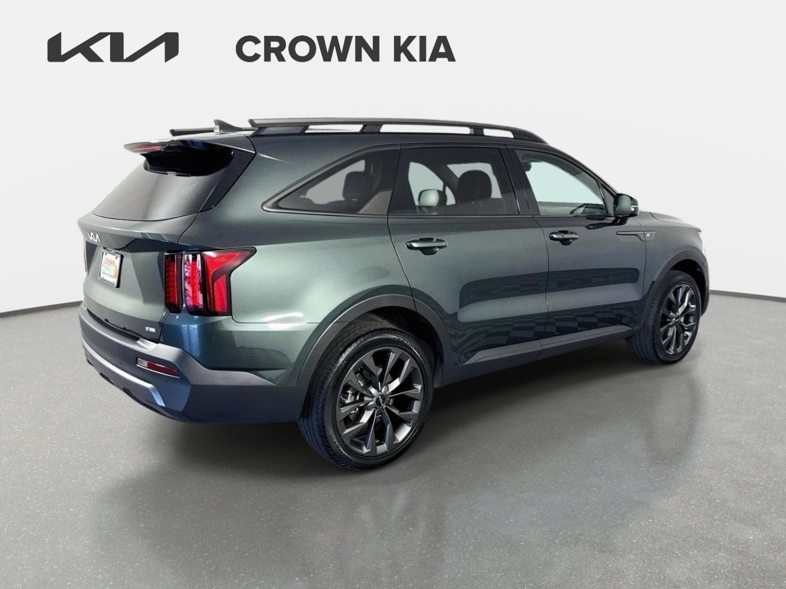 Used 2023 Aruba Green Kia X-Line EX image 5