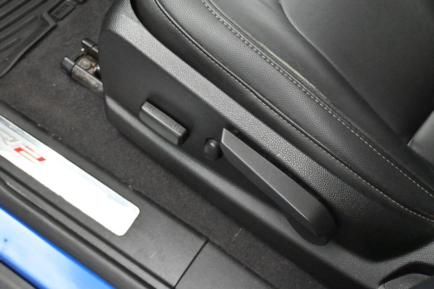 Used 2020 KINETIC BLUE METALLIC Chevrolet 4WD ZR2 image 14