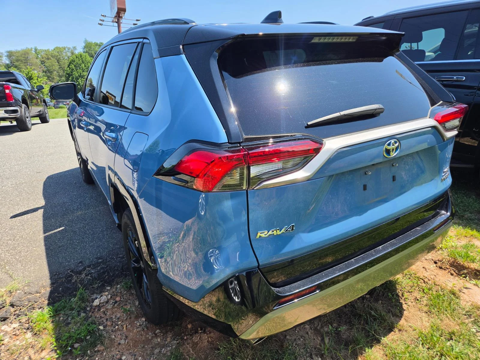 Used 2023 Blue Toyota Hybrid XSE image 7
