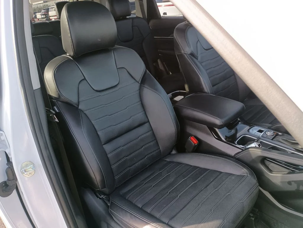 Used 2023 White Kia SX-Prestige image 32