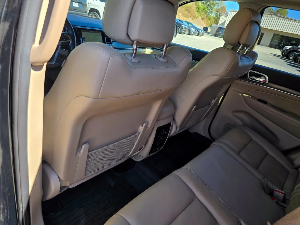 Used 2020 Black Jeep Limited image 26