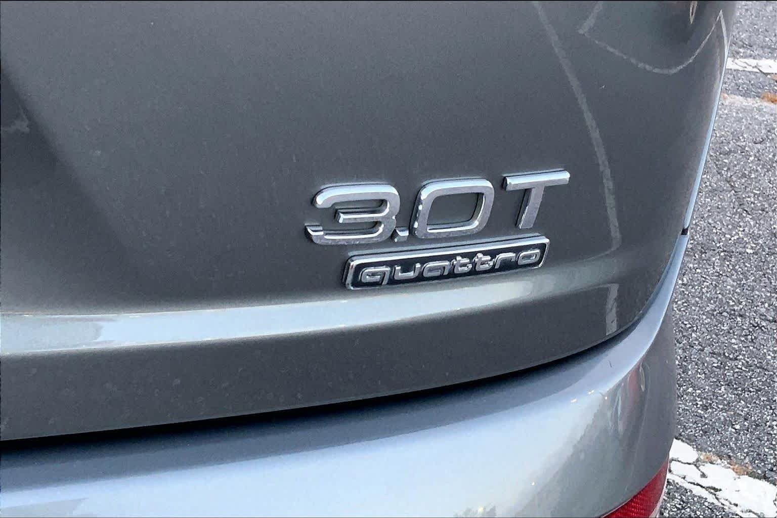 Used 2018  Audi Prestige image 10