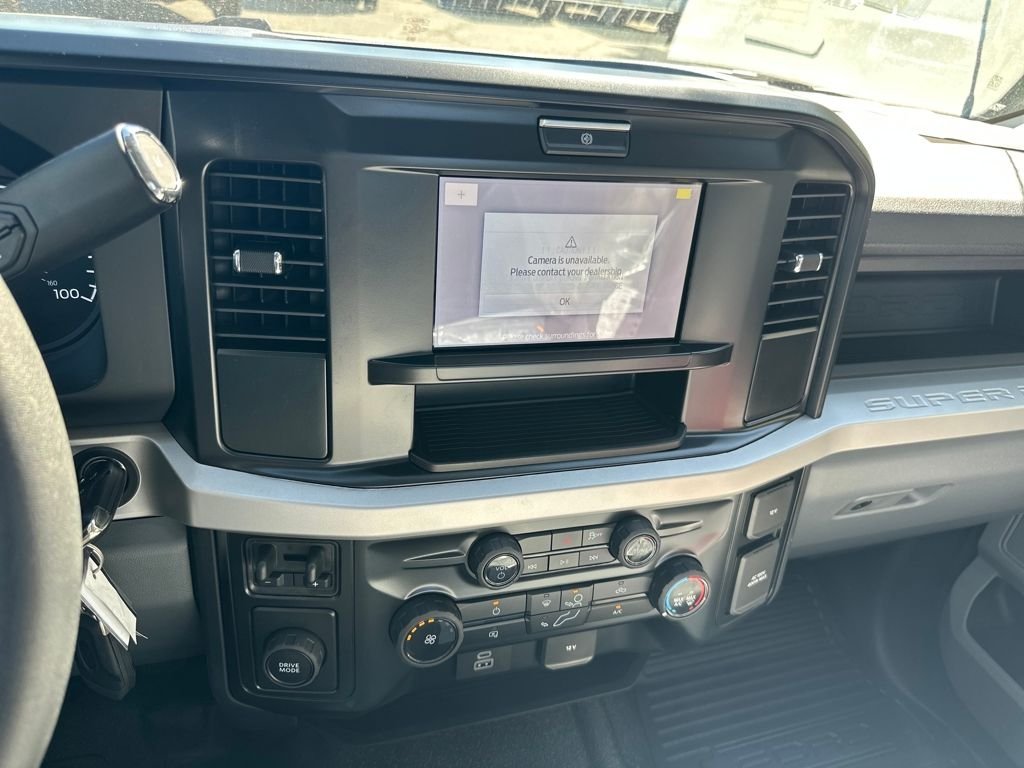 New 2025 Oxford White Ford XL image 32