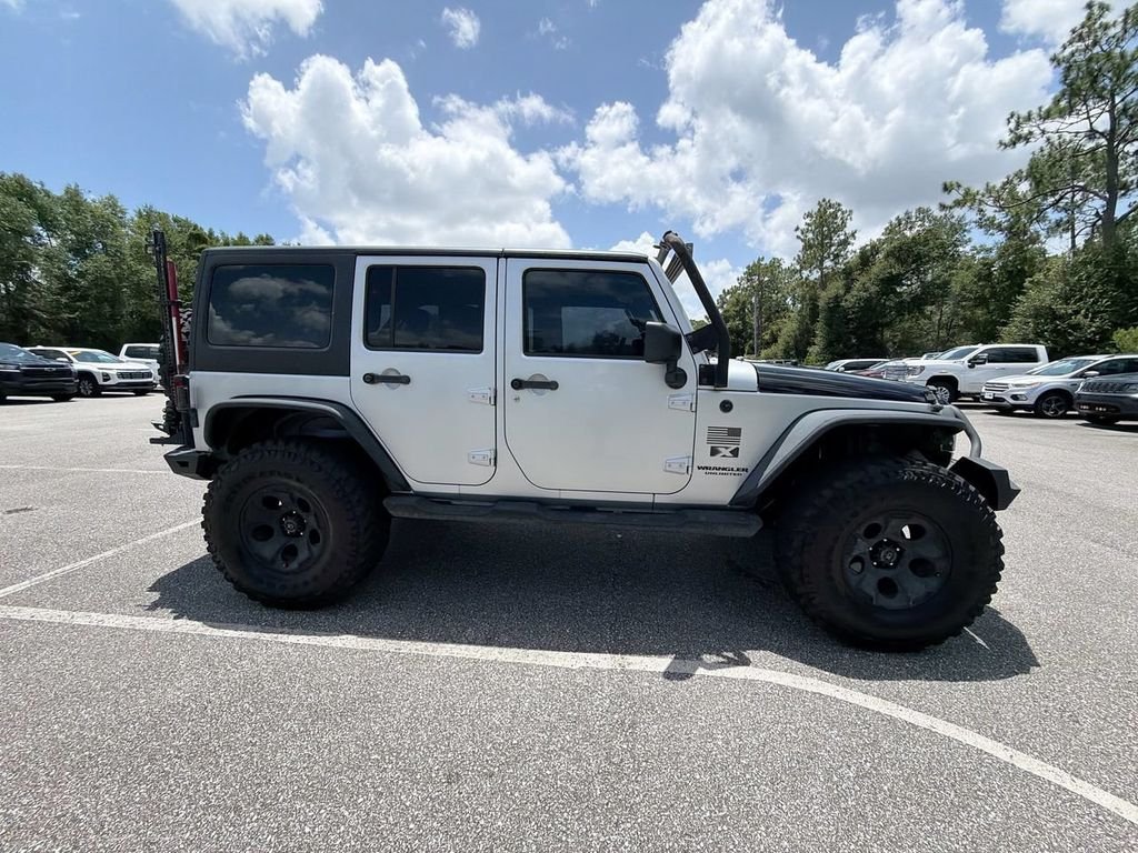 Used 2008 Silver Jeep Unlimited X image 3