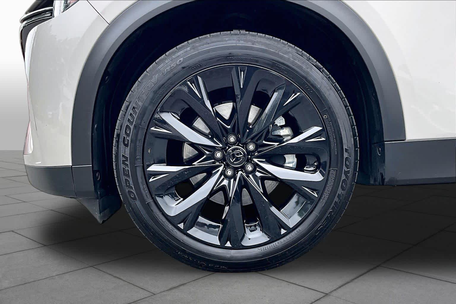 Used 2026 Platinum Quartz Mazda Premium Sport image 11