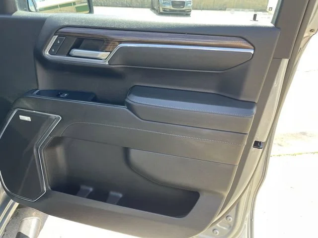 2024 Chevrolet Silverado 1500 RST - Photo 16