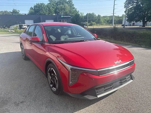 Used 2025 Red Kia EX image 35