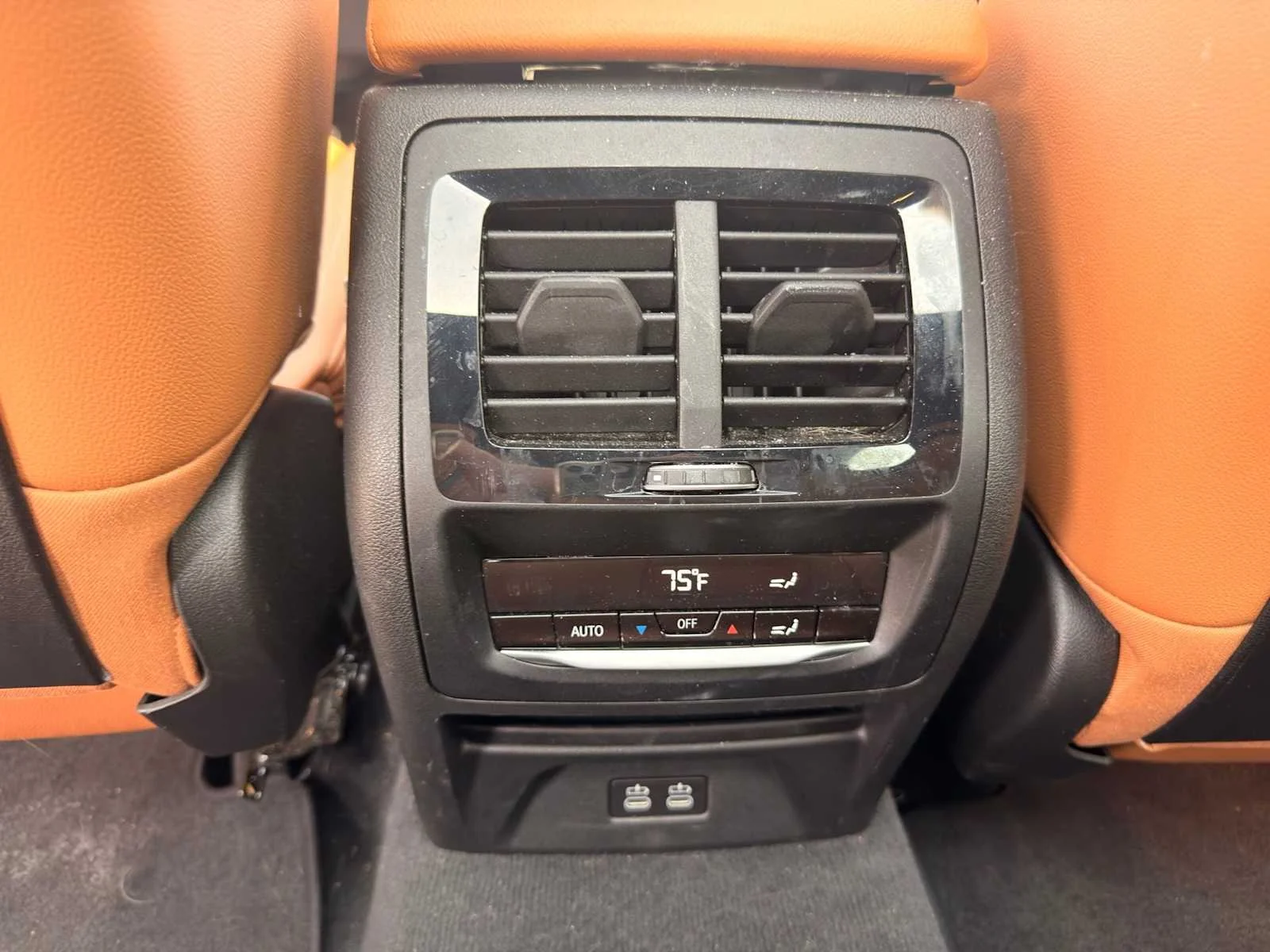 Certified Used 2024 Carbon Black Metallic BMW xDrive30i image 19