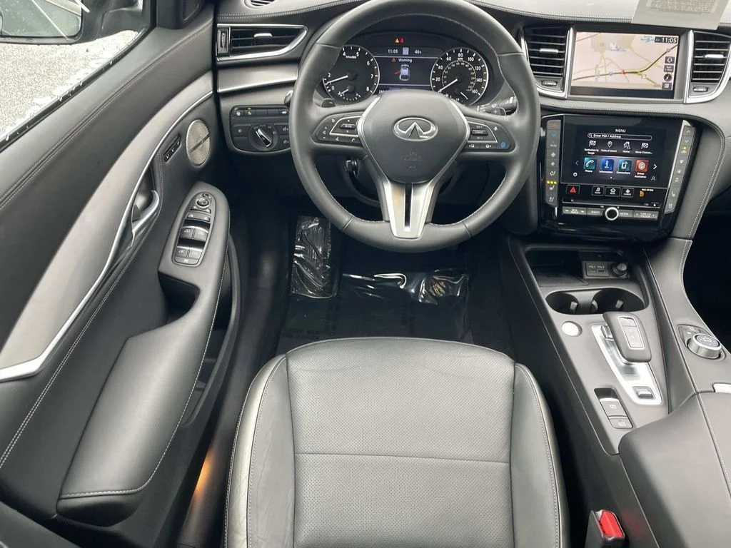 2025 INFINITI QX55 Essential - Photo 11