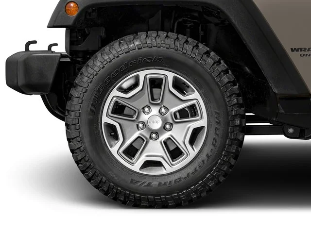 Used 2016 Billet Silver Metallic Clearcoat Jeep Rubicon Hard Rock image 14