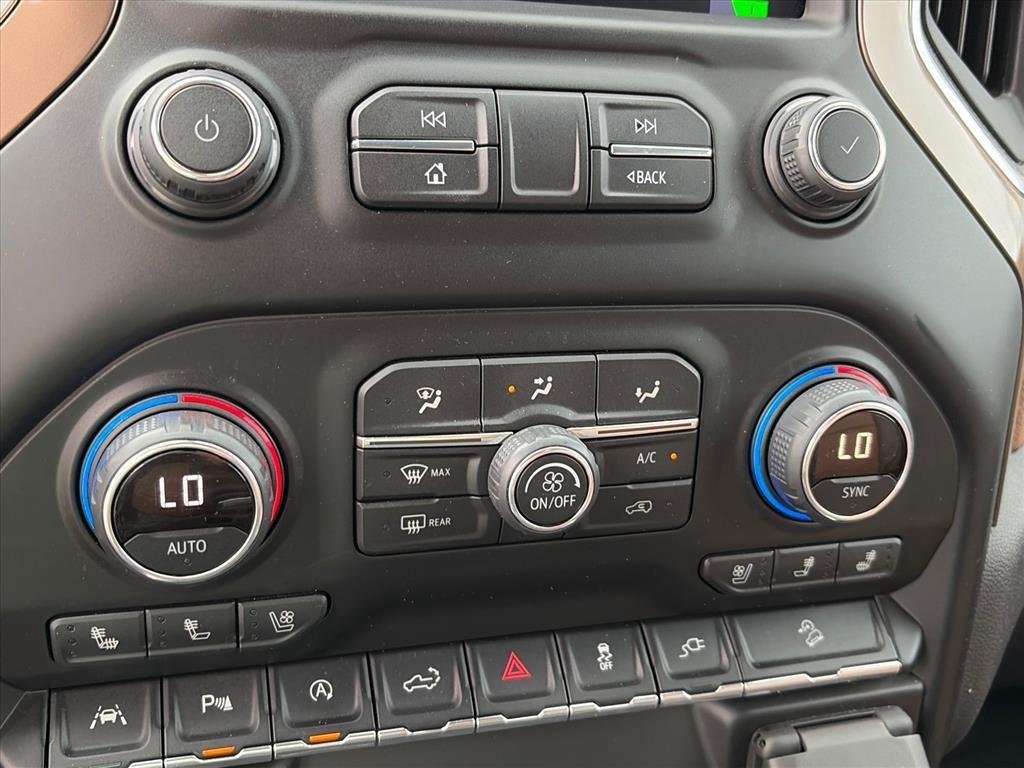 Certified Used 2020 BLACK Chevrolet High Country image 17