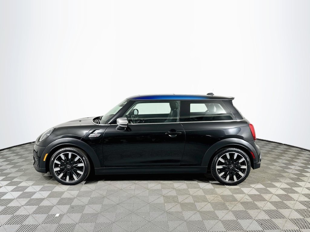 Certified Used 2023 Midnight Black MINI  image 8