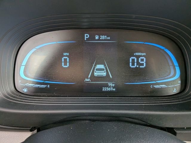 Used 2025 White Hyundai SEL image 27