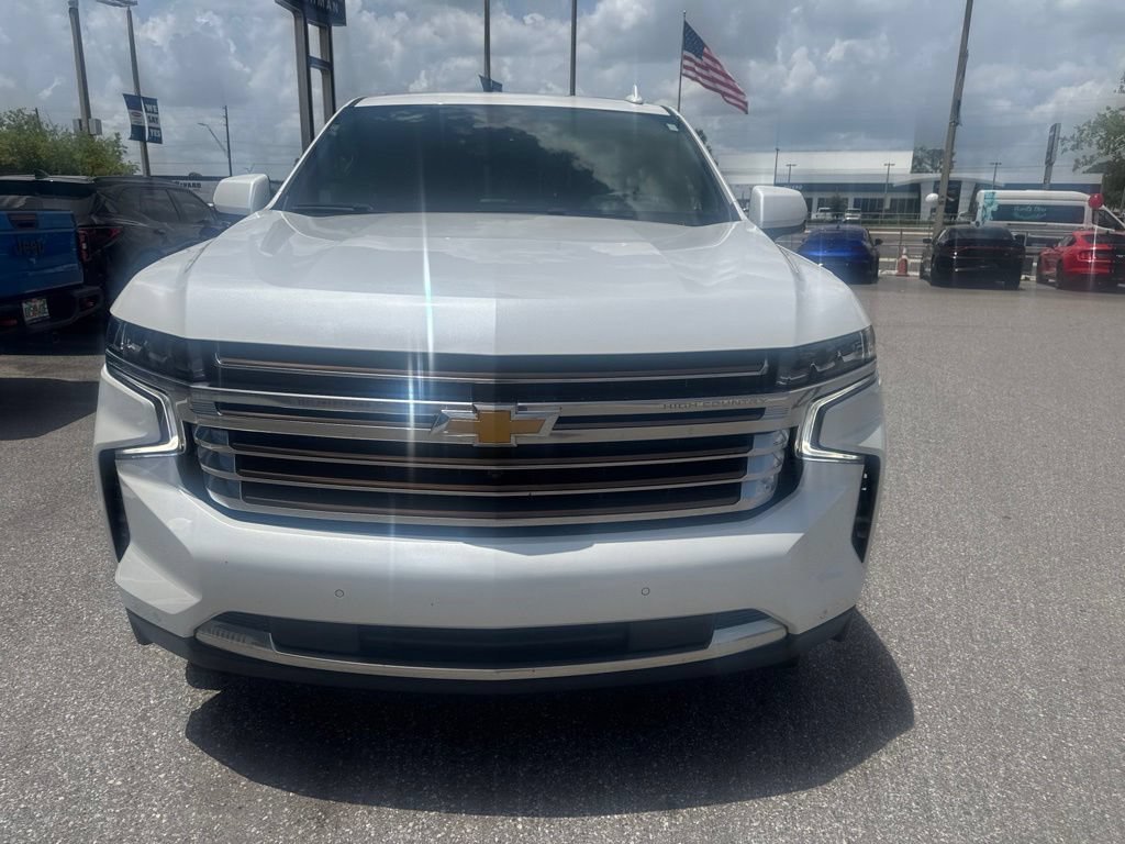 Used 2023 Iridescent Pearl Tricoat Chevrolet High Country image 2