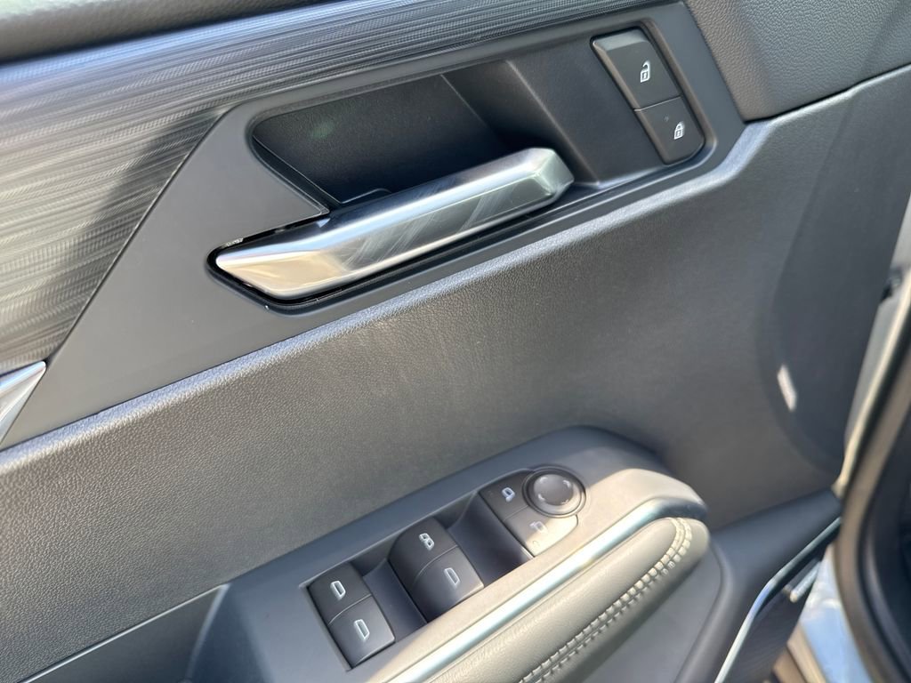 2026 GMC Acadia Elevation - Photo 19