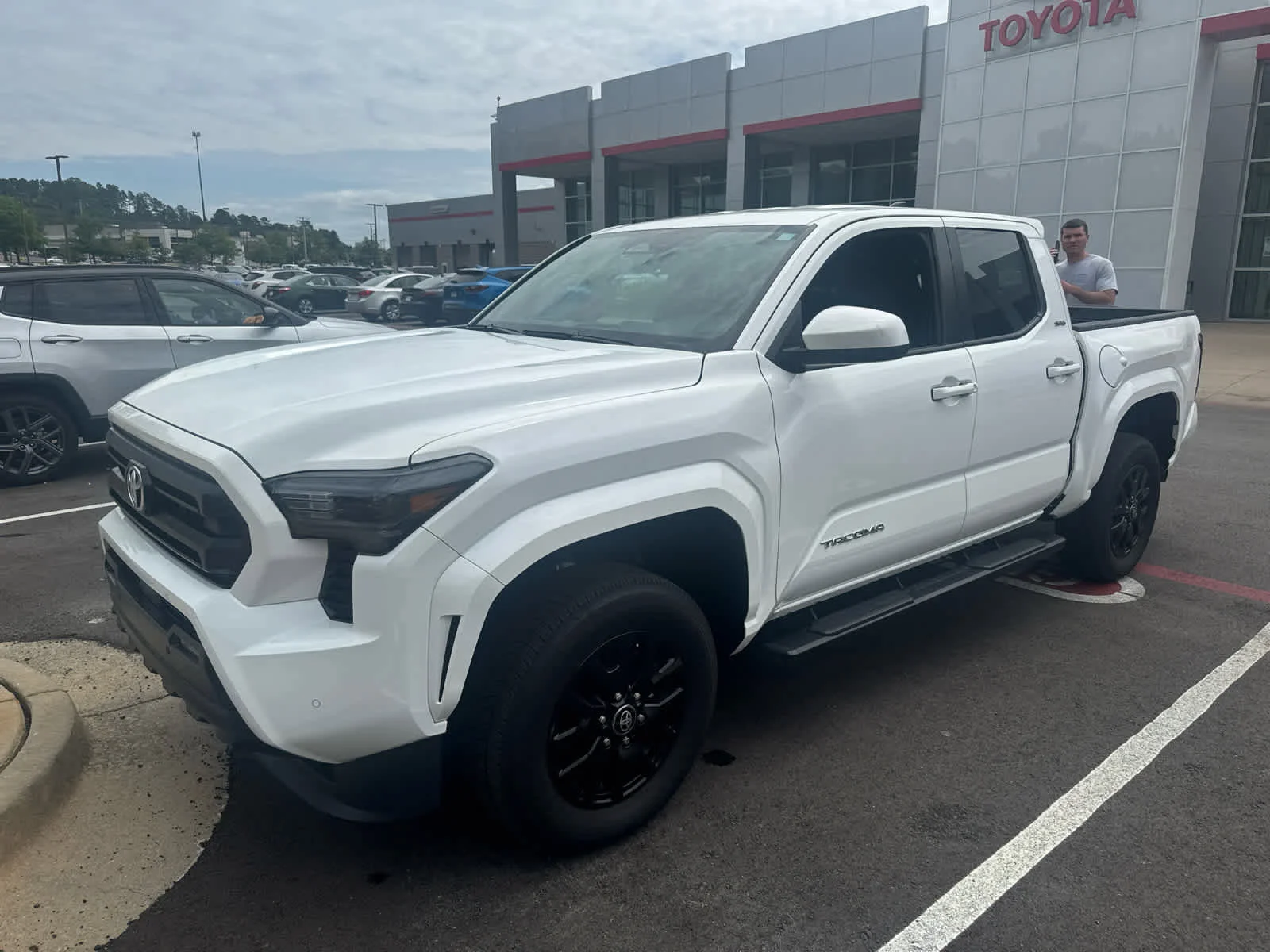 Used 2025 Toyota Tacoma SR5 with VIN 3TMLB5JN0SM131167 for sale in Little Rock