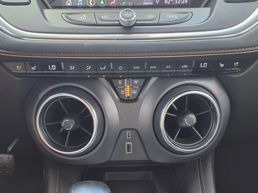 Used 2019 Summit White Chevrolet Premier image 22