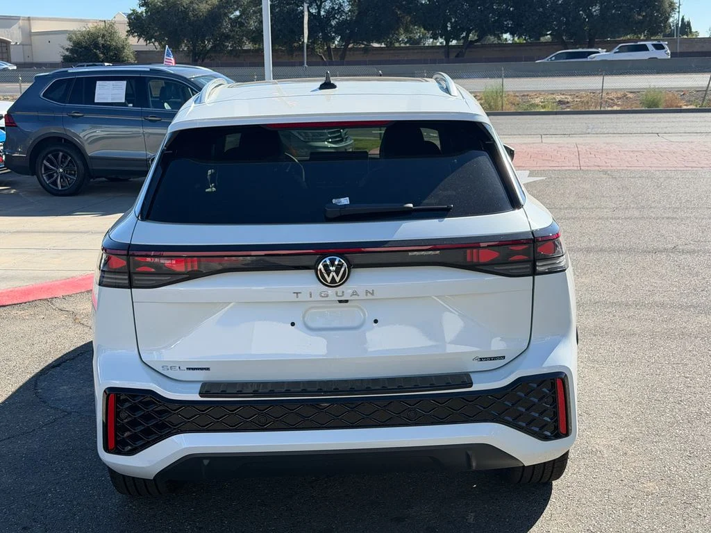 New 2026 Opal White Pearl Volkswagen 2.0T SEL R-Line Turbo image 9