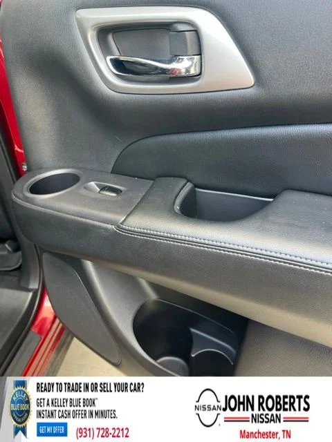 Used 2019 Red Nissan SV image 12