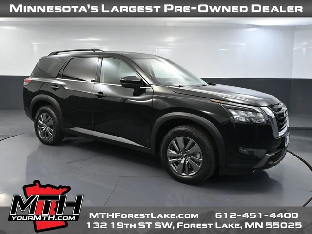 2024 Nissan Pathfinder SV