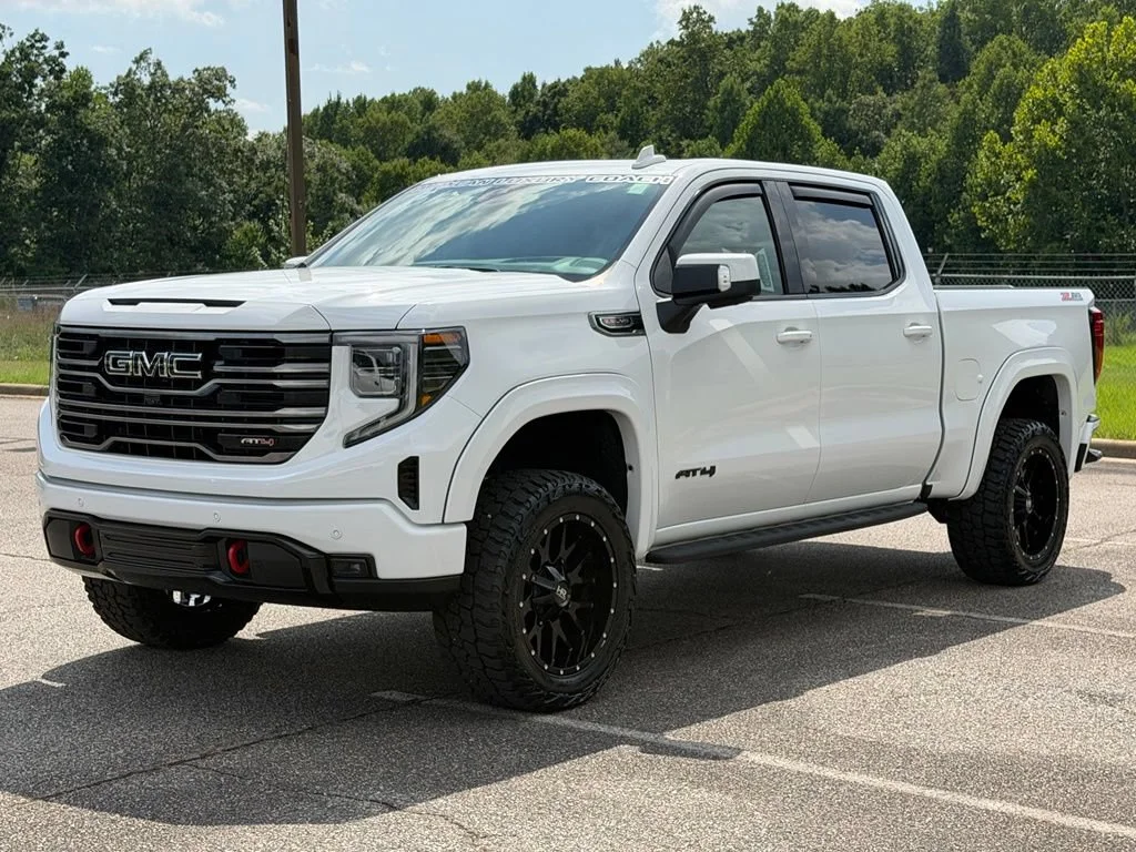 New 2026 Summit White GMC AT4 image 32