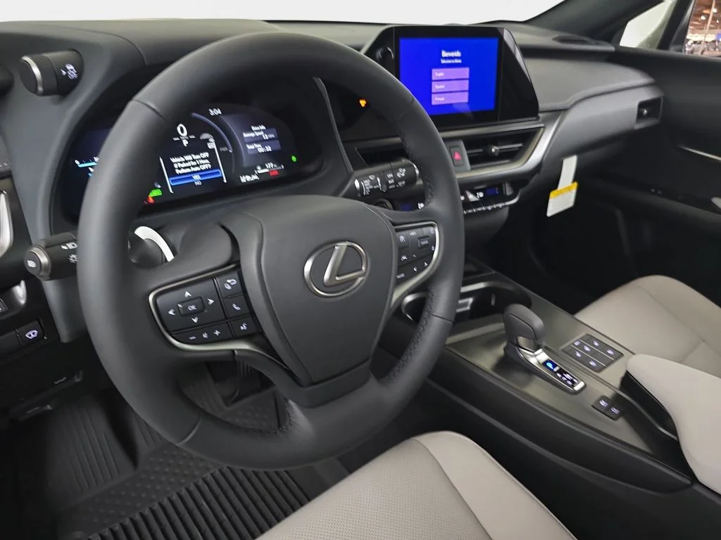 New 2026 Ultra White with Obsidian roof Lexus F SPORT DESIGN AWD image 16