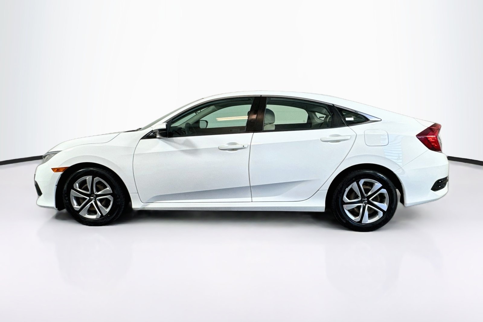 Used 2017 Taffeta White Honda LX image 8